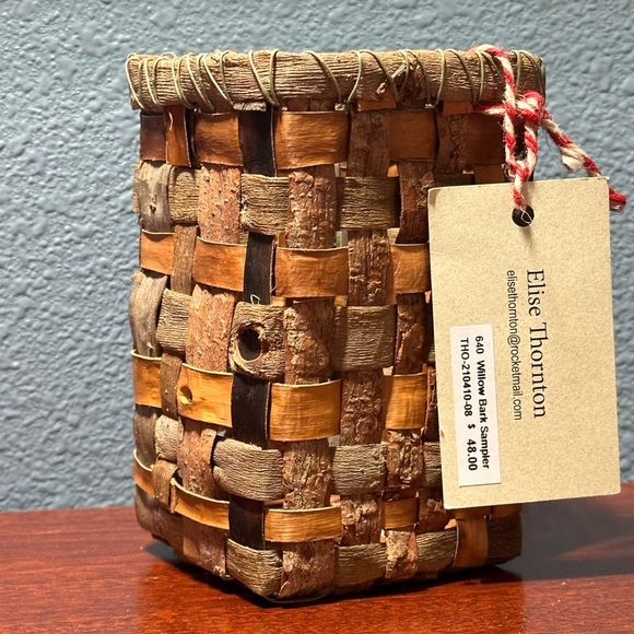 ARTIST Elise Thornton 6" Woven Willow Bark Basket - Created by Artist in WI NWT - Picture 7 of 15